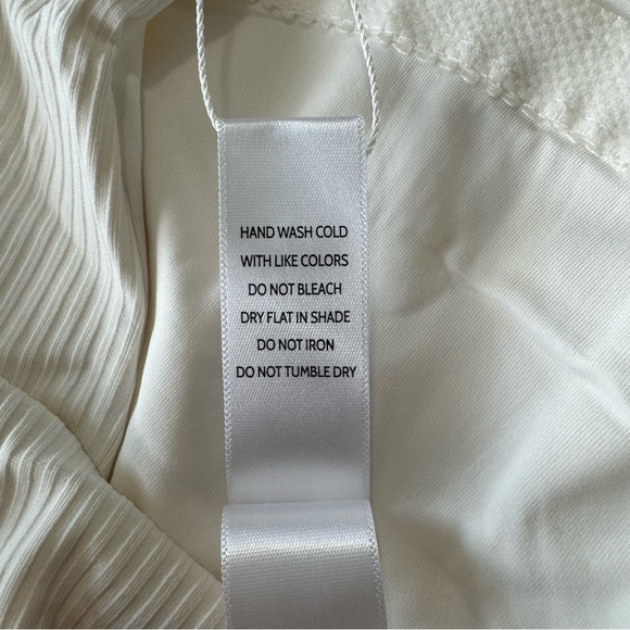 Andie Swim the Asbury Rib One Piece Swimsuit‎ NWT size Medium in Coco High Neck - Picture 8 of 9